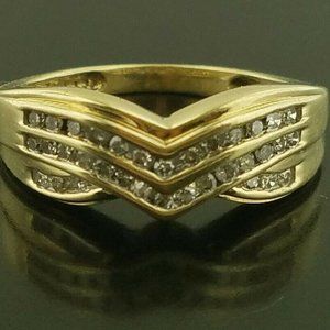 Yellow Gold 14K Ladie's Ring with Diamonds 0.30TCW